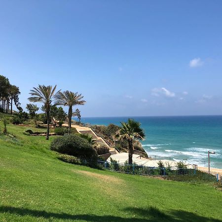 Royal Sea Studio Netanya Eksteriør billede