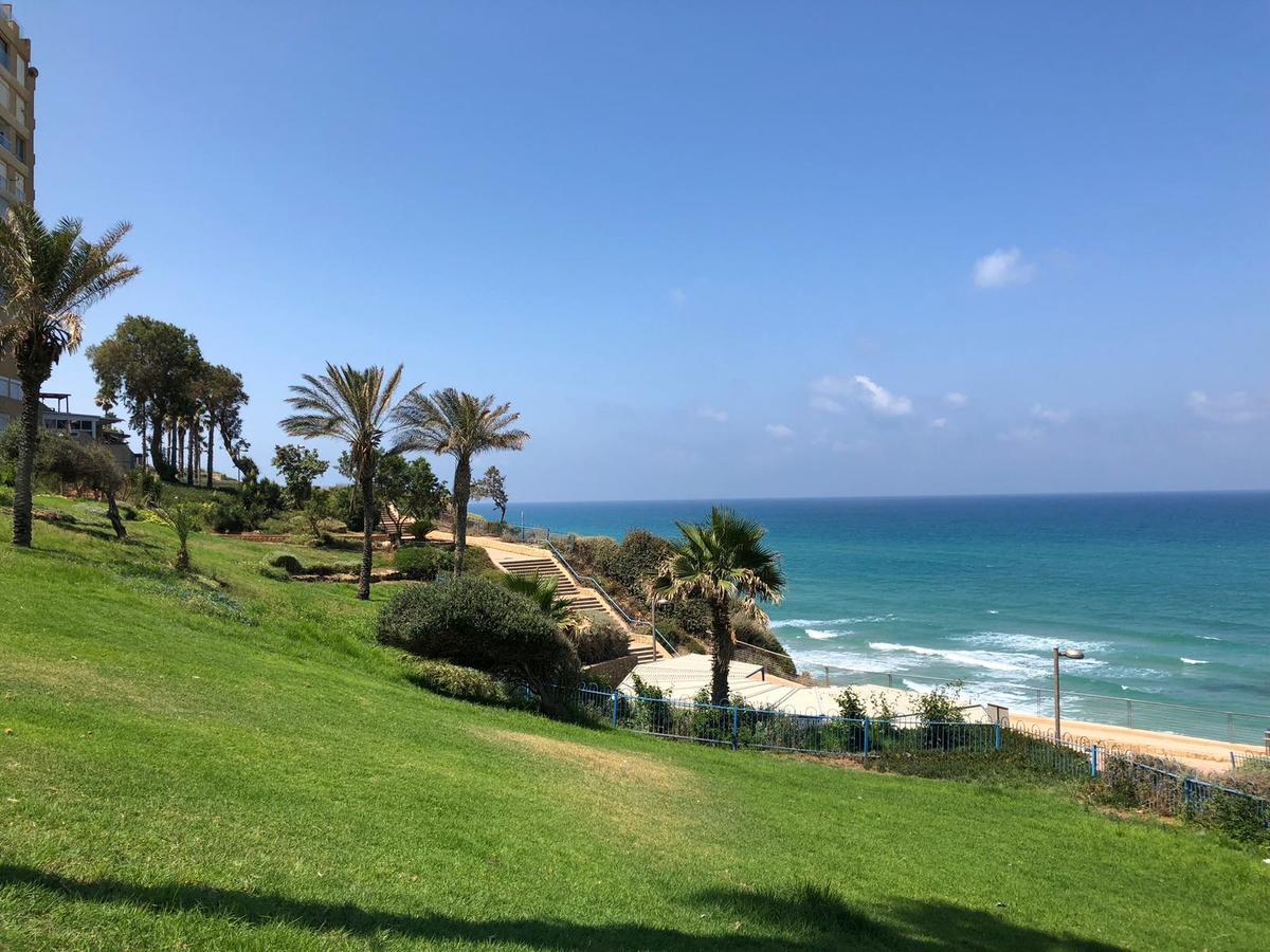 Royal Sea Studio Netanya Eksteriør billede